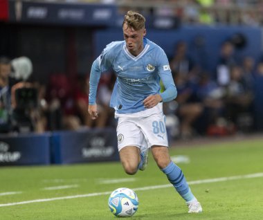 Atina, Yunanistan - 16 Ağustos 2023: Manchester City 'de oynanan UEFA Süper Kupa Finali' nde Manchester City ile Sevilla arasında oynanan karşılaşmada Manchester City Cole Palmer 'ın oyuncusu
