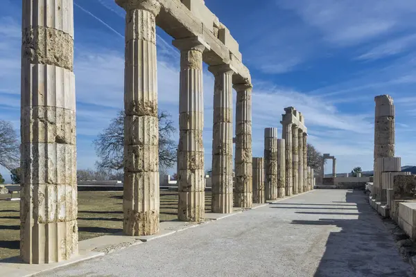 ギリシャのヴェルギナ 2024年1月5日 16年間の修復を経て エイガイの宮殿 宮殿はアレクサンダー大王がマケドニア人の王に戴冠した場所です ロイヤリティフリーのストック写真