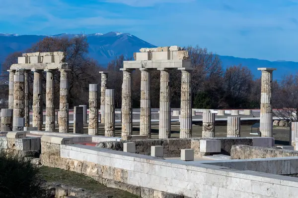 ギリシャのヴェルギナ 2024年1月5日 16年間の修復を経て エイガイの宮殿 宮殿はアレクサンダー大王がマケドニア人の王に戴冠した場所です ストックフォト