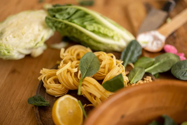 Fresh Spinach Leaves Raw Pasta Close — Stock Photo, Image