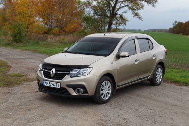 Dnipropetrovsk bölgesi, Ukrayna - 09 Ekim 2022: Renault Logan 2020