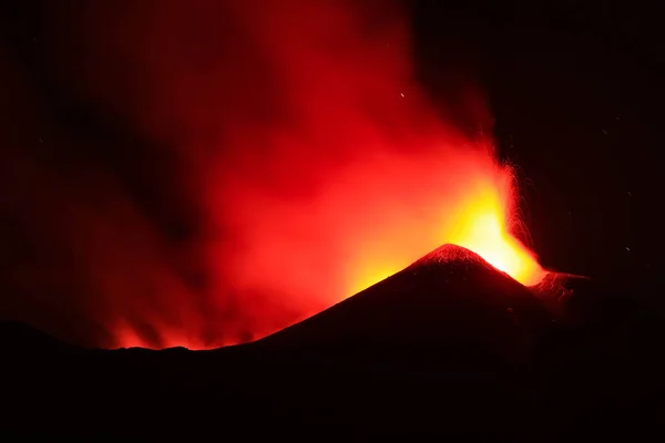 Etna Esplosione Lava Dal Cratere Durante Eruzione Vulcani — Foto de Stock