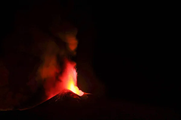 Eruzione Etna Con Esplosione Lava Fumo Durante Notte Con — Foto Stock
