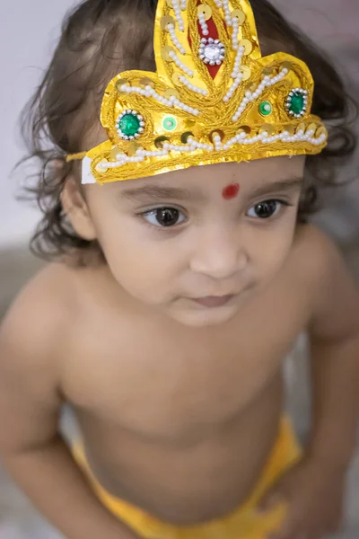 Bambino Ragazzo Carino Espressione Facciale Krishna Vestito Una Prospettiva Unica — Foto Stock