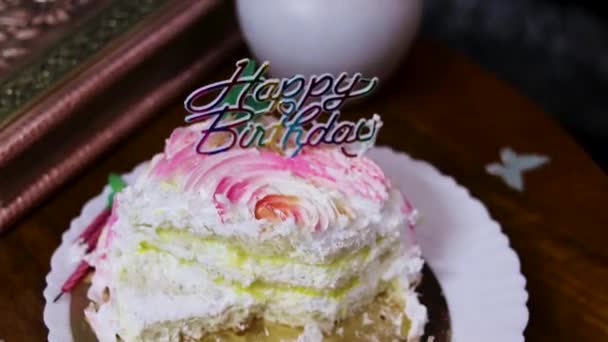 不同角度的菠萝片生日蛋糕 — 图库视频影像