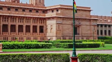 Bhawan Sarayı Jodhpur Rajasthan Hindistan 'da 06 Eylül 2022' de çekilmiş düz açılı bir videodan alınan klasik saray mimarisi..