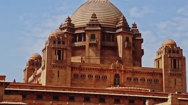 平角ビデオからの伝統的な王宮殿のヴィンテージアーキテクチャは 9月にウマイドBhawan宮殿Jodhpur Raasthanインドで撮影されました06 2022 — ストック動画