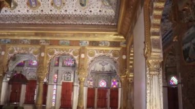 Mehrangarh Kalesi Jodhpur Rajasthan Hindistan 'da çekilen farklı açılı videolardan kraliyet sarayından Phool Mahal..