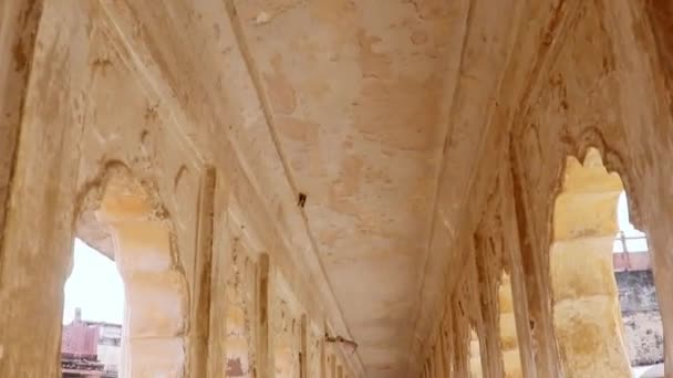 Festungskorridor Des Königspalastes Aus Flachem Winkel Video Aufgenommen Bei Mehrangarh — Stockvideo