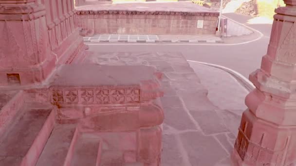 Röd Sten Forntida Hindu Tempel Arkitektur Från Unik Vinkel Dagen — Stockvideo