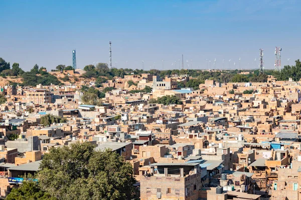 Vista Arquitectónica Ciudad Del Desierto Con Cielo Azul Brillante Desde — Foto de Stock