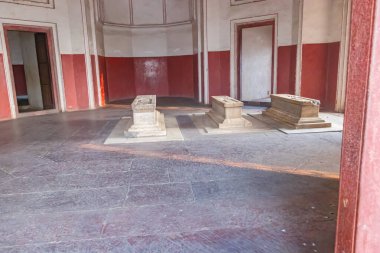 Sabahları Humayun 'daki mezarlıklar eşsiz bir perspektiften.