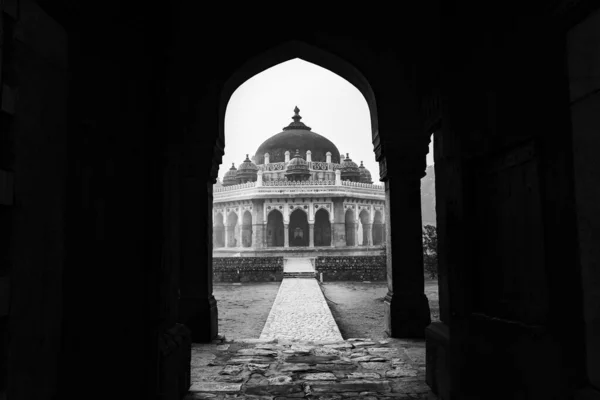 Nila Gumbad Humayun Tomb Exterior View Misty Morning Unique Perspective — Stock Photo, Image