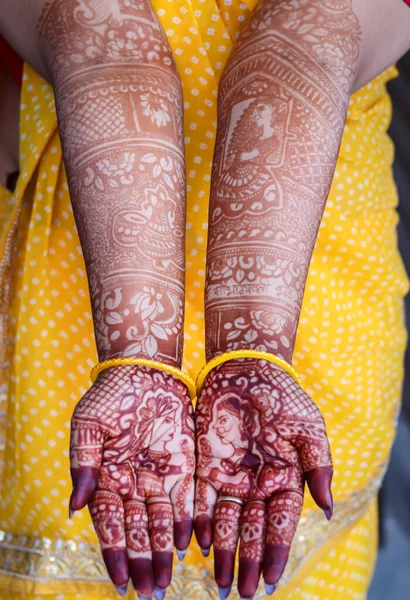 Рука Прикрашена Дивовижною Татуюванням Хни Або Мистецтвом Мейнді Плоского Кута — стокове фото