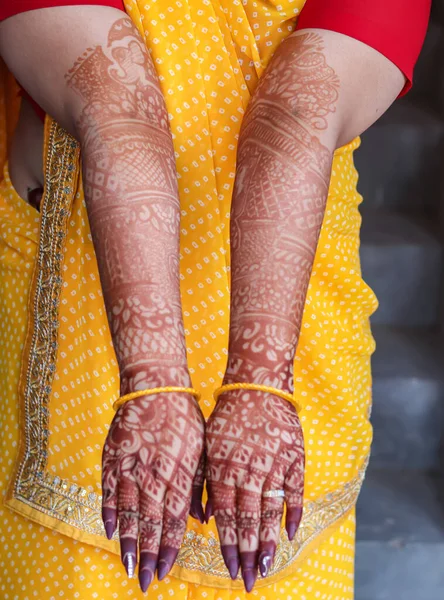 Mão Decorada Com Incrível Tatuagem Henna Arte Mehndi Ângulo Plano — Fotografia de Stock
