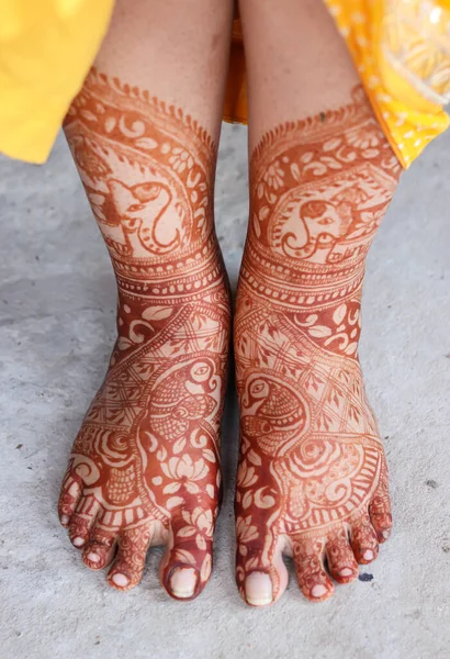 Füße Mit Toller Henna Tätowierung Oder Mehndi Kunst Aus Flachem — Stockfoto