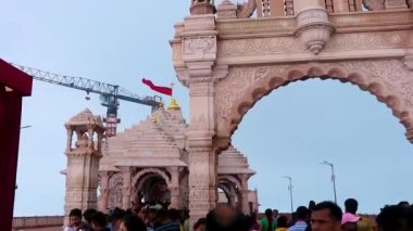 Antik Hint tapınağı kubbesi farklı açılardan çekilen video 10 Temmuz 2022 'de Pawagarh Gujrat Hindistan' da çekilmiştir..