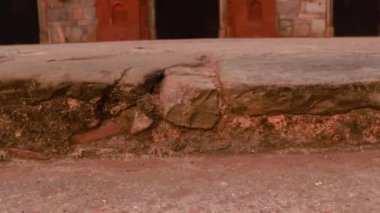 Humayun lahitinden bara batashewala mahal sisli bir sabahta eşsiz bir perspektiften dış görünüş