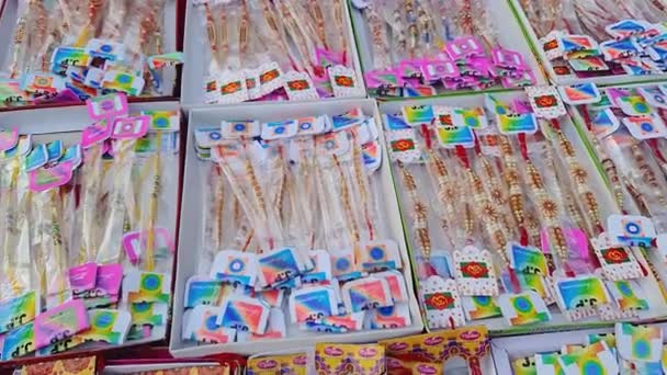 Rakhis Pulseira Algodão Que Vende Loja Por Ocasião Raksha Bandhan — Vídeo de Stock