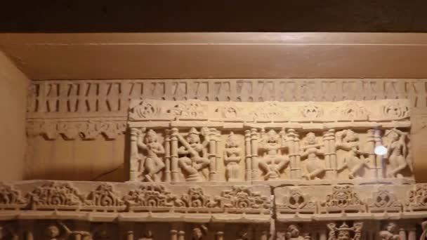 Vintage Bálványok Hindu Isten Különböző Szögből — Stock videók