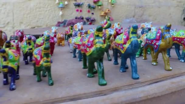 Handmade Animal Statues Many Street Shop Selling Local Market Day — Stock Video