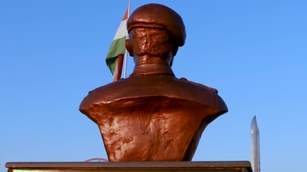 Indiánská Armáda Jednotky Insignie Národní Vlajkou Unikátní Perspektivy Večerní Záběr — Stock video