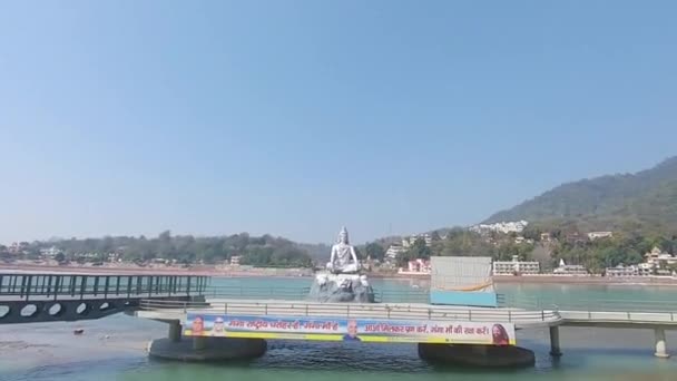 Seigneur Shiva Statue Située Rivière Sainte Ganga Jour Vidéo Est — Video
