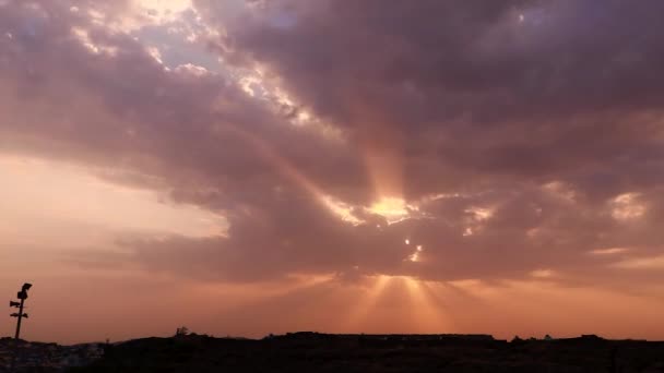 Dramatik Gün Batımı Gökyüzü Yoğun Siyah Bulut Alacakaranlık Zamanı — Stok video