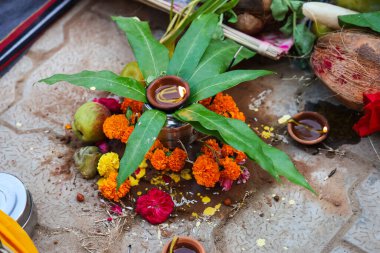 Chhas Festivali 'nde Yüce Tanrı' ya sunulan kutsal hediyeler