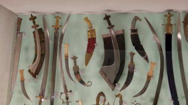 Kapalı alandaki savaş için antika silahlar