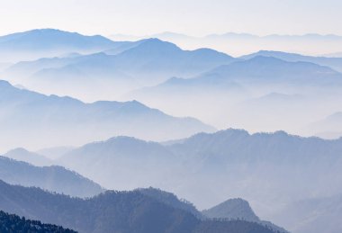 Sabah görüntüsü Chandrashila trek tungnath chopta uttarakhand Hindistan 'da çekilir..