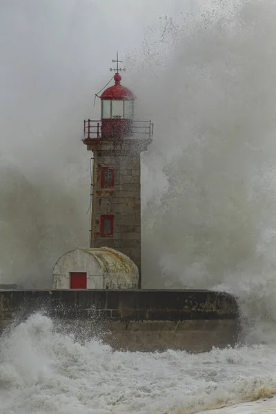 Dramatic Seascape Big Stormy Waves Splash Old Lighthouse — 스톡 사진