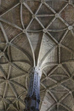 Güzel Lizbon Jeronimos manastırının ayrıntılı tavanı