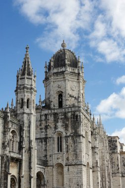 Jeronimos Manastırı, Lizbon, Portekiz 'den bazı güzel kuleler. Unesco sitesi.