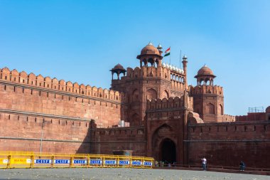 OLD DELHI, Hindistan - Kasım 03, 2022: Delhi, Hindistan 'da Red Fort. UNESCO Dünya Mirası Alanı