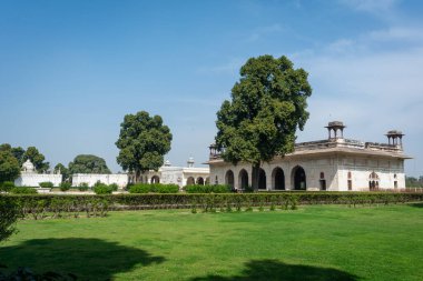 OLD DELHI, Hindistan - Kasım 03, 2022: Rang Mahal, Kızıl Kale, Eski Delhi, Hindistan. UNESCO Dünya Mirası Alanı
