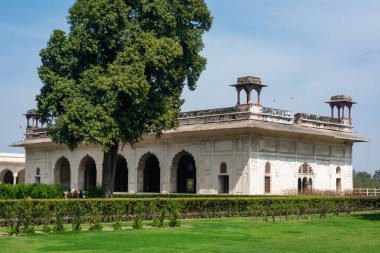 OLD DELHI, Hindistan - Kasım 03, 2022: Rang Mahal, Kızıl Kale, Eski Delhi, Hindistan. UNESCO Dünya Mirası Alanı