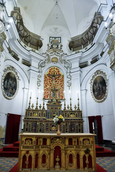 圣塔基亚拉教堂的内部建于17世纪2022年9月27日意大利埃纳西西里 — 图库照片