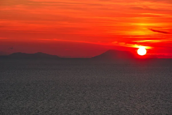 Aeolian Adaları 'nın batışı Vatikan şefinden görüldü.