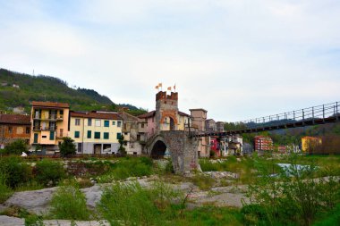 Gaietta Millesimo İtalya Köprüsü