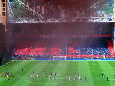 Serie B Şampiyonası 'nda Ferrari Stadyumu' nda Cenova CFC ile Ascoli arasında oynanan ve şirketin 6 Mayıs 2023 tarihinde Serie A 'ya döndüğü tribünler.