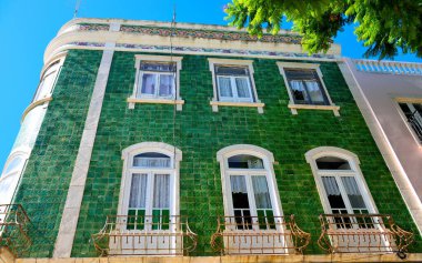 Lagos algarve Portekiz 'de seramikleri (azulejos) olan karakteristik bina 