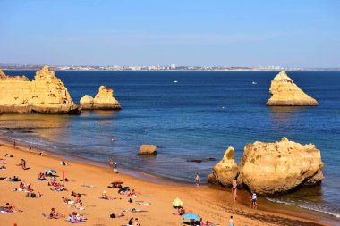 praia dona ana plaj ponta do piedade 12 Eylül 2024 Lagos Portugal