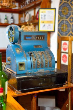 Silves Algarve Portekiz 'deki eski yazar kasa.