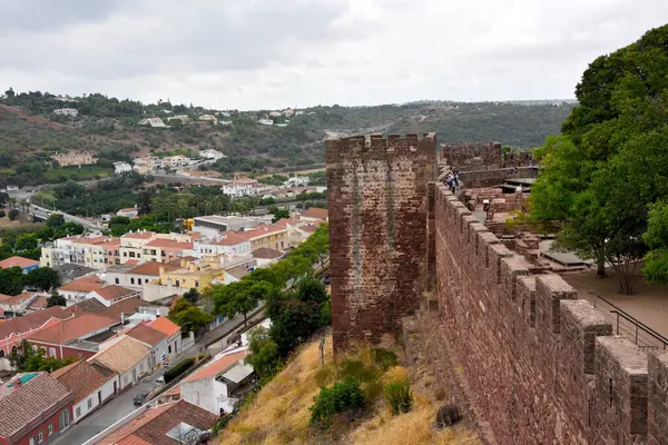 Silves şatosu moorish stili ayrıca 18 Eylül 2024 Silves Portugal şehir müzesidir.