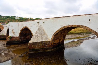 Ortaçağ velha köprü silveleri algarve Portekiz