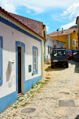 Monchique Algarve Portekiz 'in eski kasabasında pitoresk evler