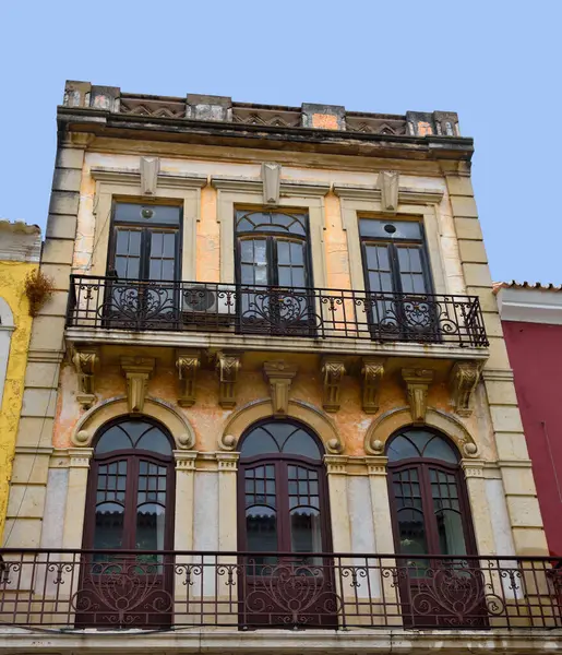 Tarihi merkezdeki antik binalar Faro Algarve Portekiz 'in tarihi merkezi.