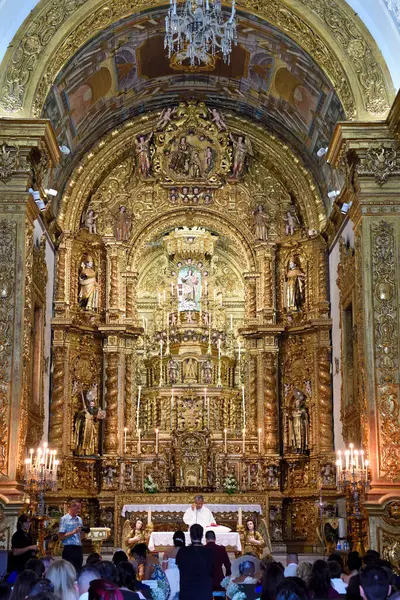 Kilisenin içinde Nossa Senhora do Carmo Carmel Leydisi 21 Eylül 2024 Faro Portekiz