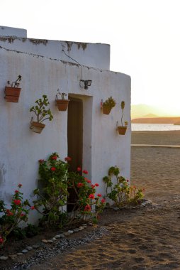 Bolnuevo Murcia İspanya 'da tipik bir sahil evi.